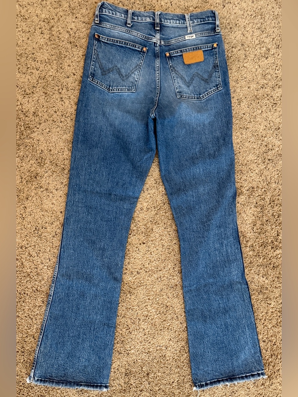 Wrangler Blue Ankle Crop Jeans - Picture 3 of 8